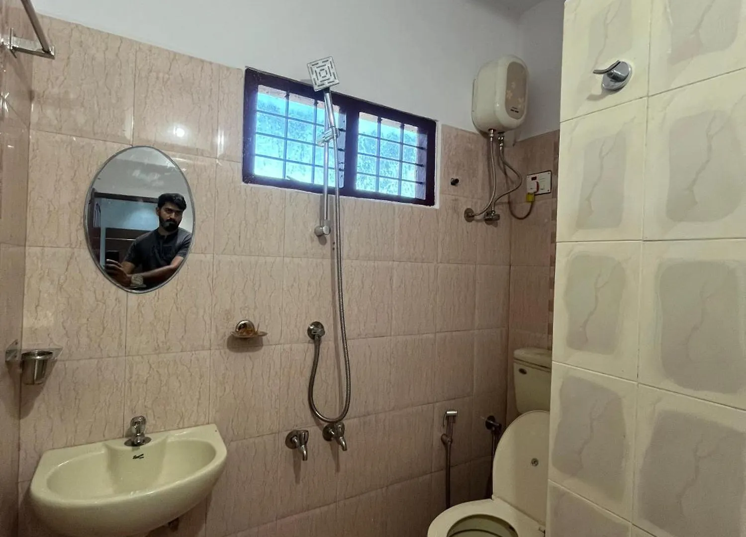 Flora Apartments Kuttikkanam Pirmed